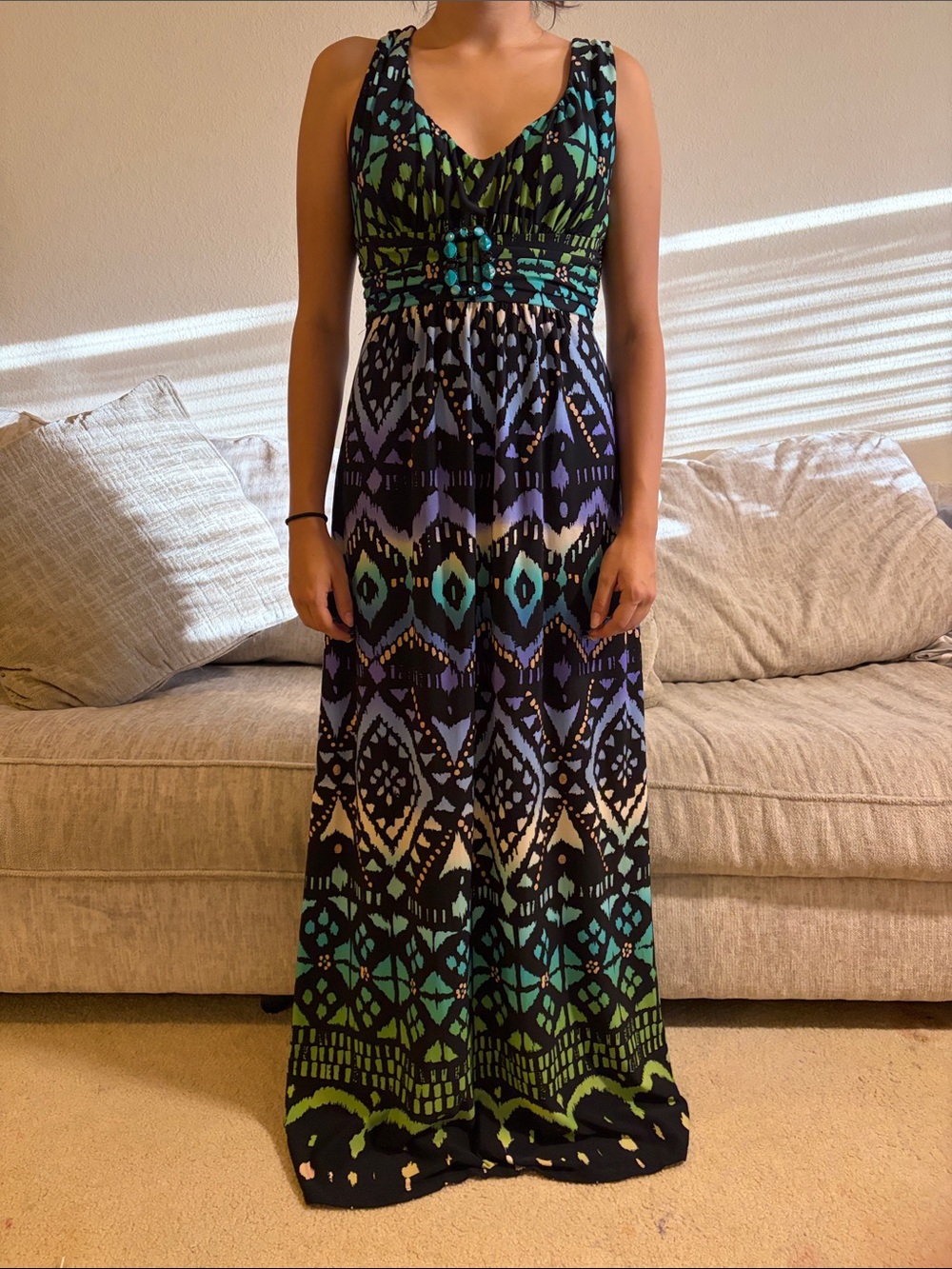B. Smart Sleeveless V-Neck Maxi Dress in Black, Teal & Green
